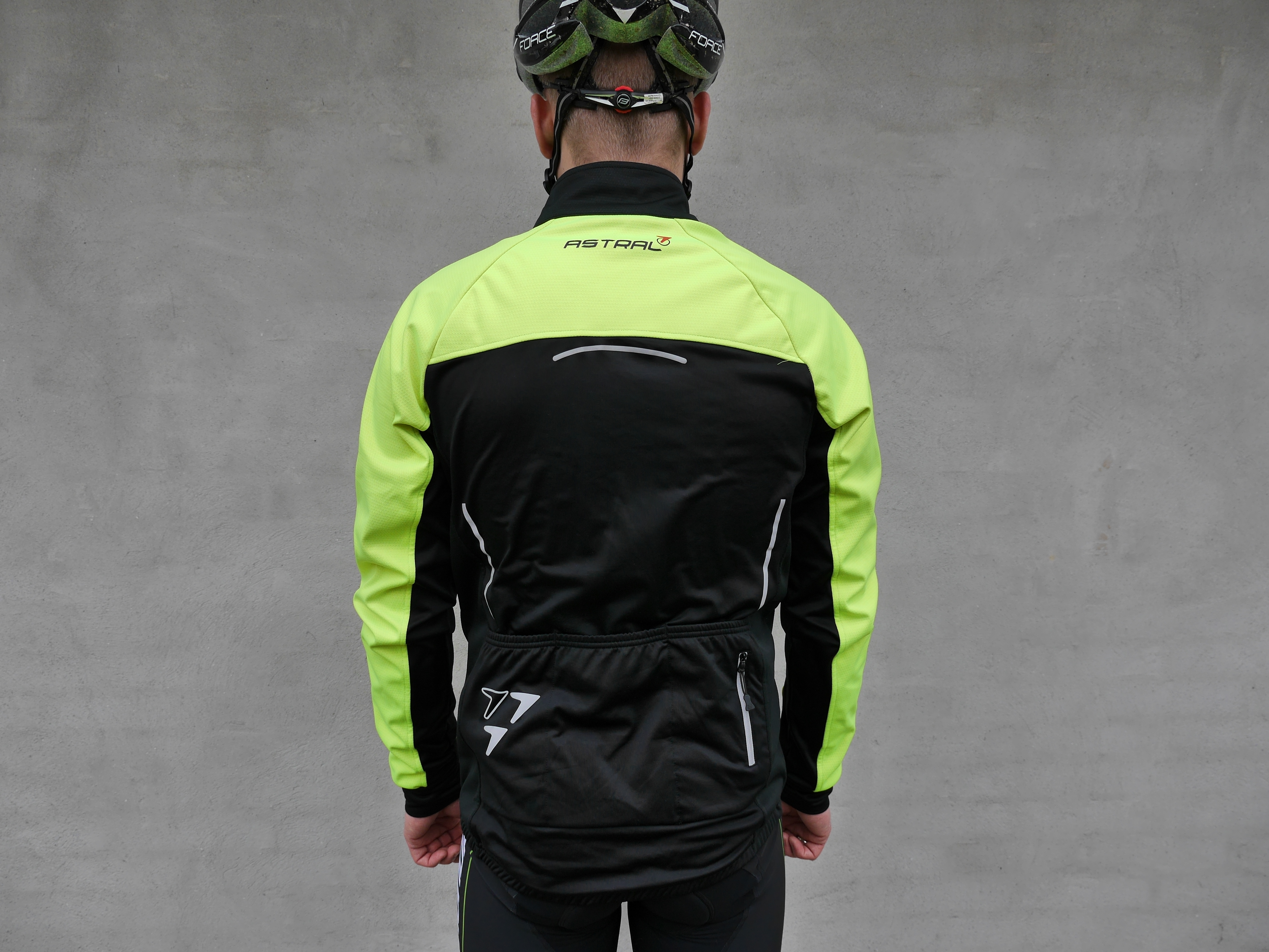 varme abstraktion dart Test: Astral Thermo Membrane Jacket | CykelStart.dk