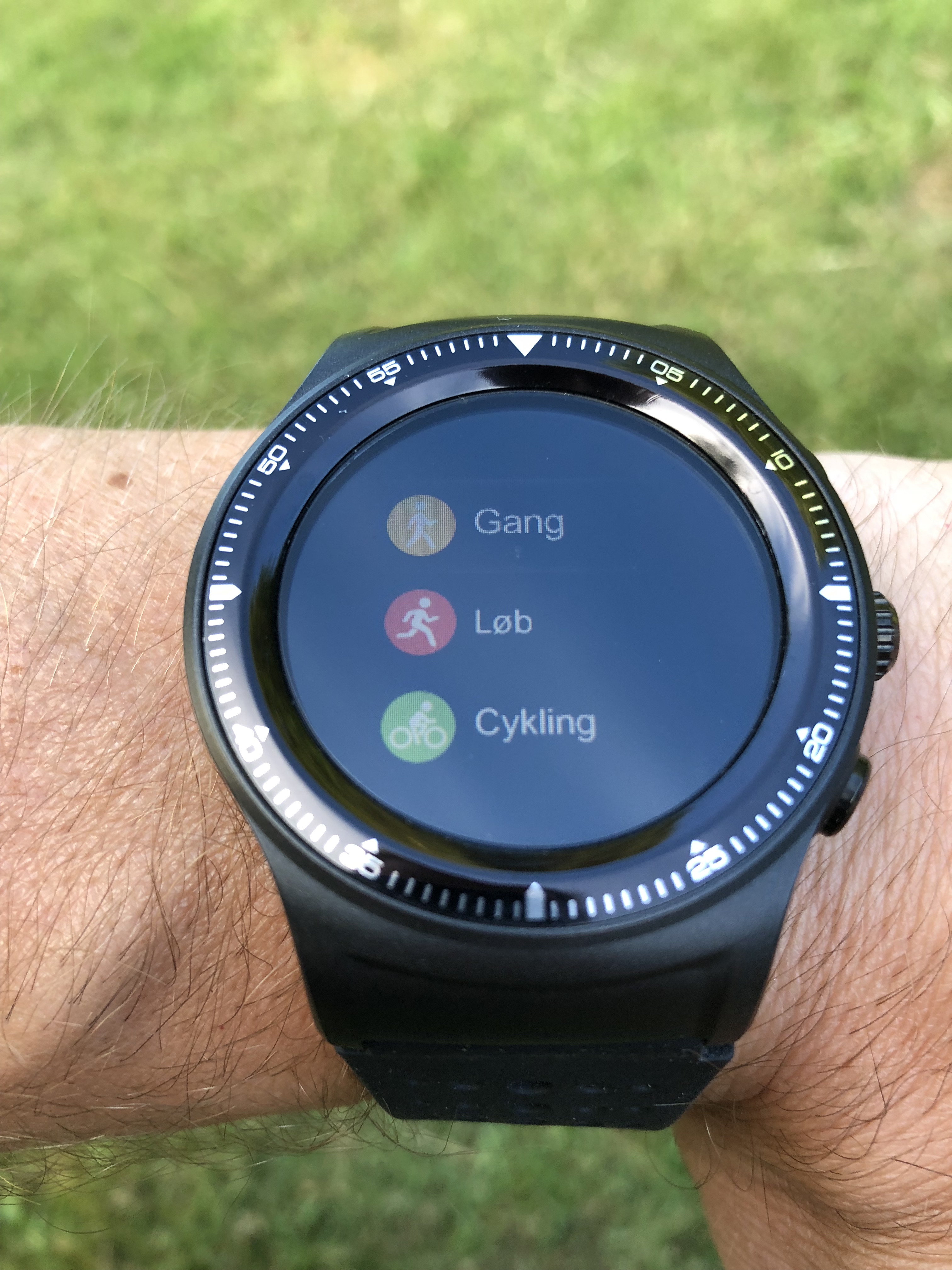 Sw 500 smartwatch outlet