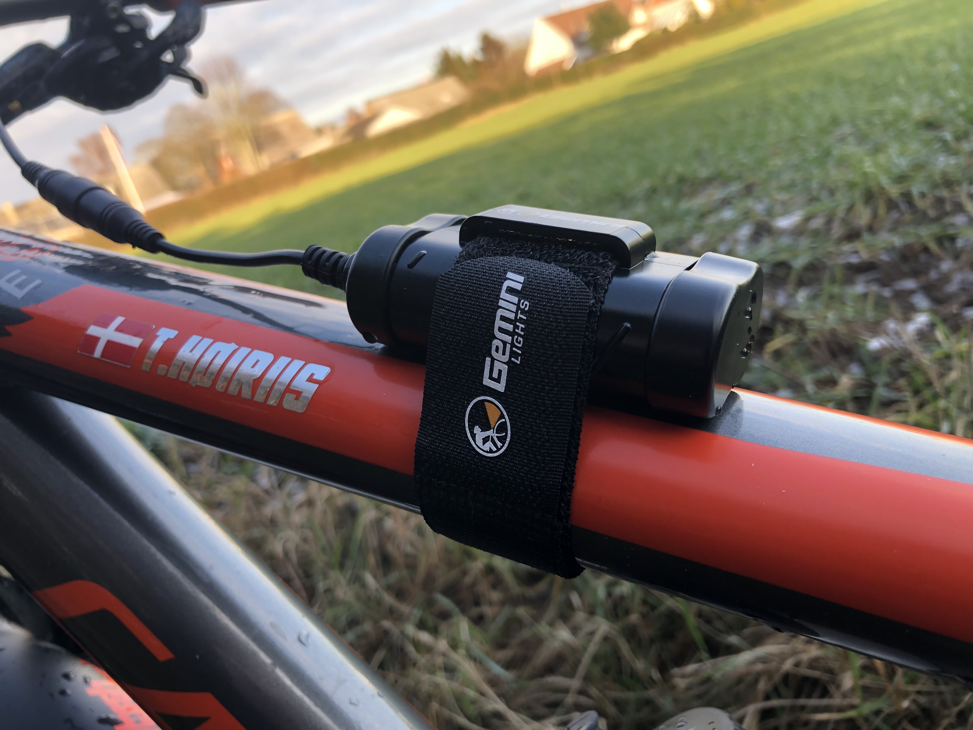 cabriolet Cruelty Forbindelse Test: Gemini Duo 1500 lumens forlygte | CykelStart.dk