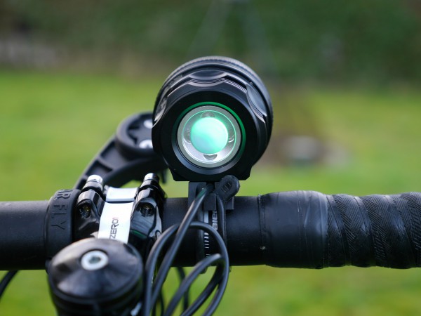 UltraLED-MTB-12000-Cykellygte-back-light