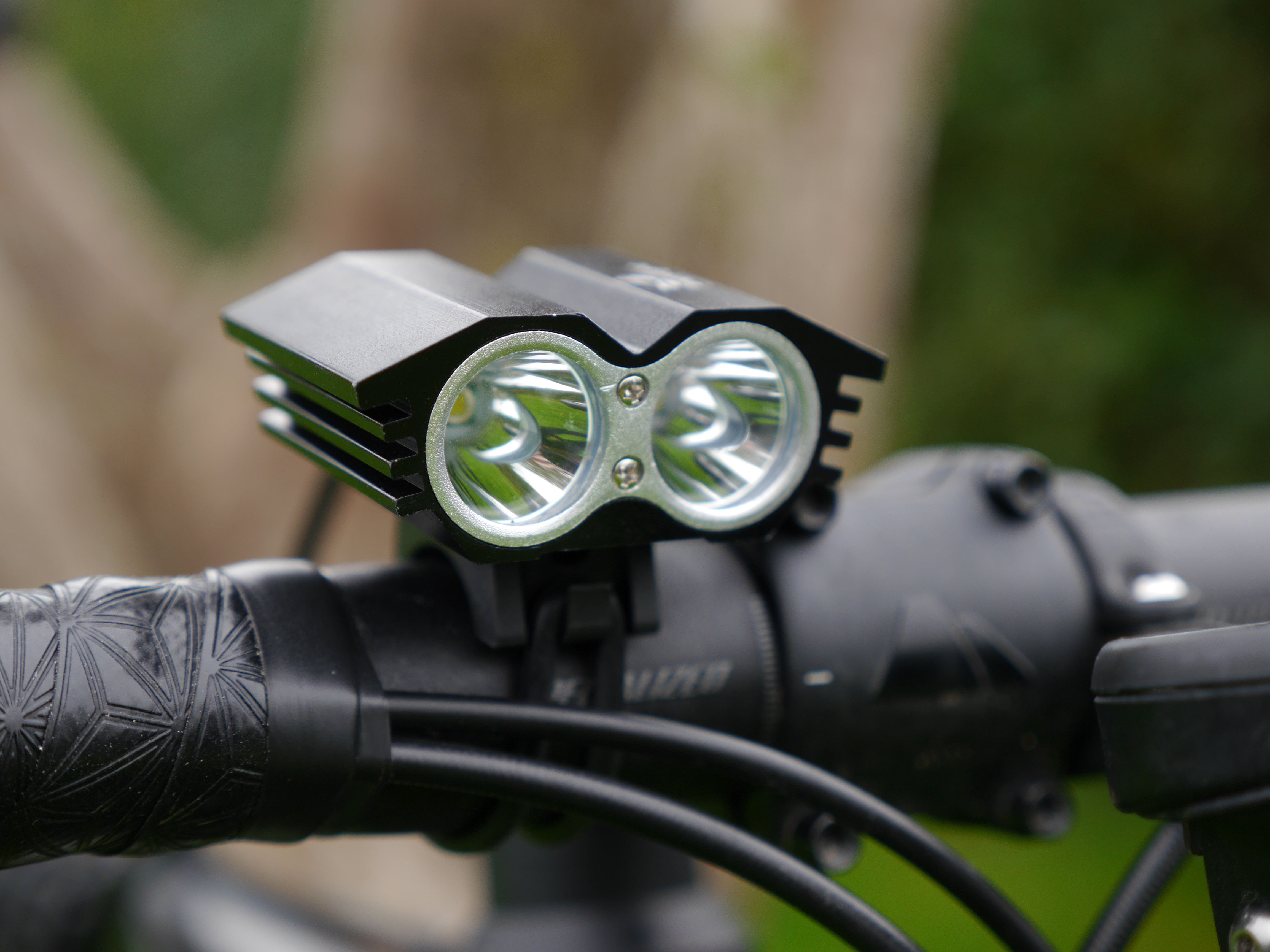 Test: Angry Light 1800 lumen 2-eye forlygte |