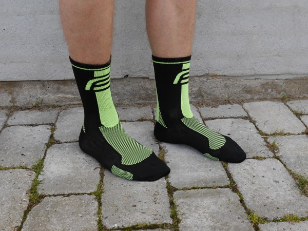 force-long-socks