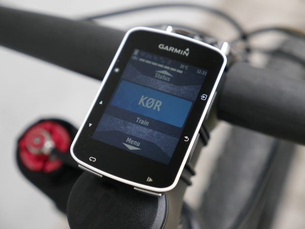 garmin-edge-520-front