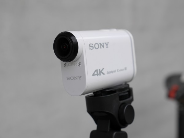 sony-fdr-x1000-front