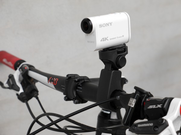 sony-fdr-x1000-on-bike