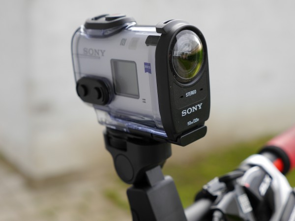 sony-fdr-x1000-waterproof-housing-front